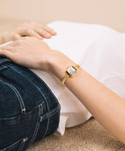 Load image into Gallery viewer, MUSEUM BANGLE - 0608060