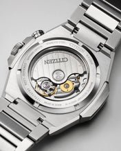 Charger l'image dans la galerie, CITIZEN Mens Premier Automatics Series8 890 City Lights Silver-Tone Stainless Steel Case, Silver-Tone Stainless Steel Bracelet, Silver-Tone Dial, WR 0200M