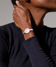 Load image into Gallery viewer, BOLD BANGLE - 3601178
