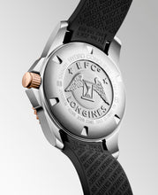 Load image into Gallery viewer, Longines Hydroconquest L37813589
