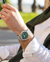 Charger l'image dans la galerie, CITIZEN Mens Premier Automatics Series8 890 Silver-Tone Stainless Steel Case, Silver-Tone Stainless Steel Bracelet, Green Dial, WR 0200M
