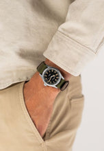 Load image into Gallery viewer, Khaki Field Quartz 38mm - H69401930
