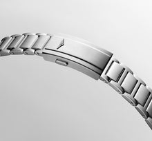 Load image into Gallery viewer, Longines Hydroconquest GMT L3.790.4.56.6 - Moments Watches &amp; Jewelry
