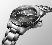 Charger l&#39;image dans la galerie, LONGINES HYDROCONQUEST L37824766
